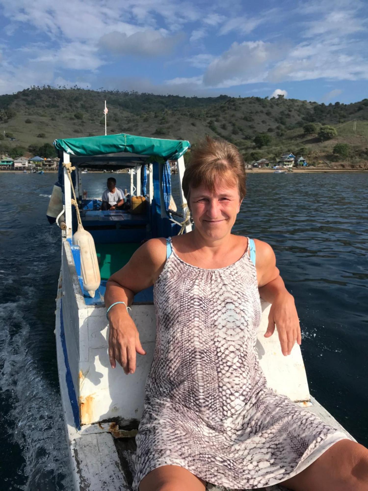 Ora Komodo Home Stay Esterno foto