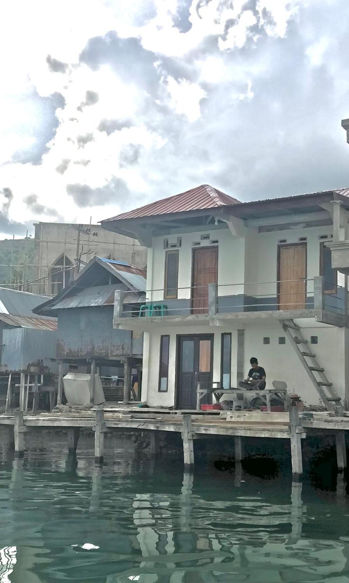 Ora Komodo Home Stay Esterno foto